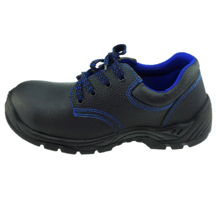 Low-cut mans shoes for hard workers black colour safety footwear impact resistant 200J