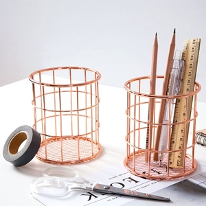 Forniture di <span class=keywords><strong>cancelleria</strong></span> per <span class=keywords><strong>scrivania</strong></span> in rete metallica organizzatore pennello per trucco tazze contenitore portapenne in oro rosa per ufficio a casa - Product Image 4