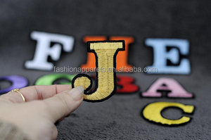 큰 문자 B 아이언 온 수 놓은 패치 사용자 정의 알파벳 자 수 패치 - Product Image 2