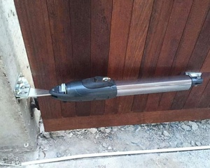 Operador de puerta automática inteligente con WIFI DC24V, Motor Para <span class=keywords><strong>Porton</strong></span> Electrico, abridor de puerta abatible autogate DC24V resistente - Product Image 1