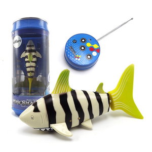 Bateau télécommandé <span class=keywords><strong>sous</strong></span>-<span class=keywords><strong>marin</strong></span> électrique <span class=keywords><strong>RC</strong></span> requin volant <span class=keywords><strong>mini</strong></span> <span class=keywords><strong>RC</strong></span> poisson - Product Image 5