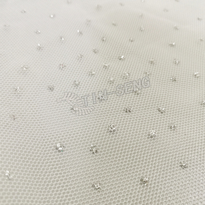 ความสง่างามสีขาวผ้าตาข่ายตาไก่ด้วยแววสำหรับผ้าคลุมหน้าเจ้าสาวจากผู้ผลิตผ้าดีบุกเส็ง - Product Image 4