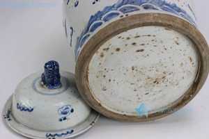 Vase de sol en céramique bleu et blanc peint à la main, style antique traditionnel, série RZEY12, avec bouton en forme de lion - Product Image 5