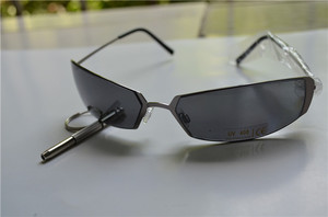 Lunettes de soleil inspirées du <span class=keywords><strong>film</strong></span>, style Matrix, monture en métal de haute qualité, lunettes de soleil jumelles - Product Image 4