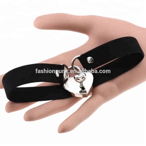 Collier ras du cou minimaliste à la personnalité affirmée, avec cœurs exagérés, cadenas et clé, style punk, bondage sexy, corde à nouer - Product Image 5