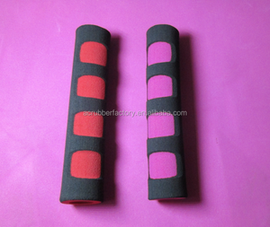 Hoja de goma con patrón en forma de dedo de espuma NBR EPDM duradera moldeada personalizada Servicio de procesamiento de corte de sello único Goma duradera - Product Image 2