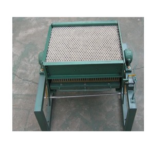 Petite machine manuelle portable pour la fabrication de craie / Machine à fabriquer des craies / Machine à craie scolaire à moule unique pour tableau noir (Cameroun) - Product Image 2