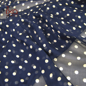 <span class=keywords><strong>Chiffon</strong></span> di <span class=keywords><strong>Seta</strong></span> Ecologico Organico a Trama Liscia con Stampa Digitale, Leggero, di Alta Qualità, Design Personalizzato con Pois, 6mm - Product Image 2