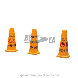 Precio barato <span class=keywords><strong>de</strong></span> plástico un tablero señales <span class=keywords><strong>de</strong></span> precaución Piso mojado en el Hotel - Product Image 2