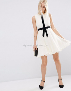 Occasion de femmes Plissée Robe Patineuse avec Contraste <span class=keywords><strong>Arc</strong></span> - Product Image 4