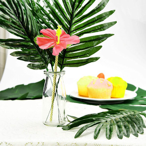Palme artificiali di vendita calde Canada foglie di palma tropicali artificiali con steli decorazione <span class=keywords><strong>hawaiana</strong></span> per feste Luau - Product Image 4