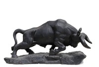 Estatua de toro dorado animal bronce exterior grande hecha a medida para decoración de jardín
