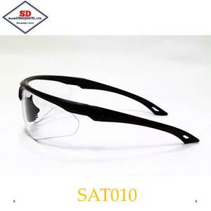 Lunettes de sécurité certifiées EN166 Lunettes de protection des yeux avec lentille en polycarbonate et monture en plastique - Product Image 2