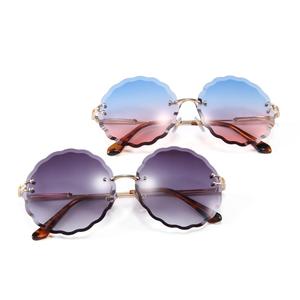 <span class=keywords><strong>Occhiali</strong></span> <span class=keywords><strong>da</strong></span> <span class=keywords><strong>Sole</strong></span> Rotondi Senza Montatura Rosa per Donna, Stile Tedesco, Senza <span class=keywords><strong>Marca</strong></span> - Product Image 5