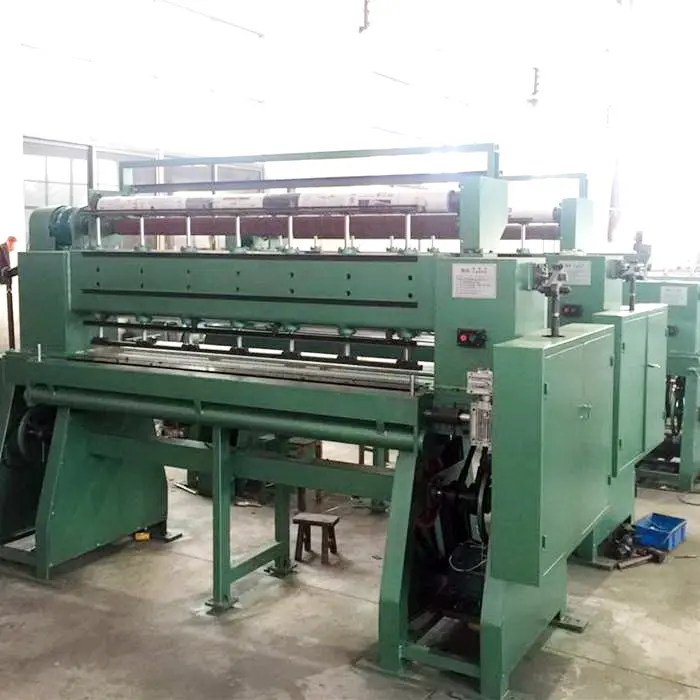 Rijke ervaring China Kunstgras Fabriek geproduceerd 4 m en 2 m kunstgras tuften machines gras making machine