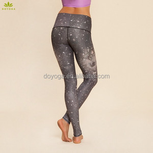裸の女性のセックスレギンスのフィットネスタイツ写真 - Product Image 3