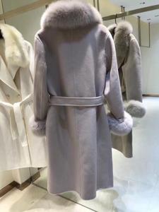 Cappotto Lungo in Lana con Collo in Vera Pelliccia di Volpe, Caldo per l'Inverno, Vendita all'Ingrosso - Product Image 2