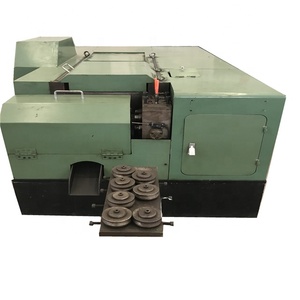 Machine automatique standard de fabrication de vis à écrou et boulon Machines à rouler les têtes Machines à forger les métaux - Product Image 2