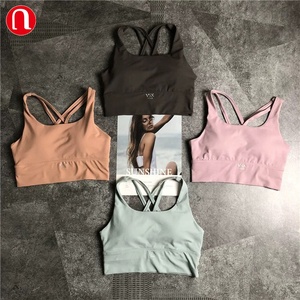 Soutien-gorge <span class=keywords><strong>de</strong></span> <span class=keywords><strong>sport</strong></span> rembourré à compression amovible Eyun <span class=keywords><strong>de</strong></span> haute qualité, 80 % nylon, 20 % élasthanne, pour la gym, le fitness et l'entraînement - Product Image 3