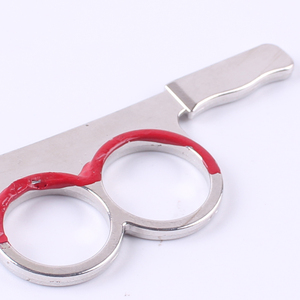 <span class=keywords><strong>Couteau</strong></span> à anneau à double doigt en métal argenté avec émail rouge Design <span class=keywords><strong>sanglant</strong></span> drôle pour les décorations de fête - Product Image 2