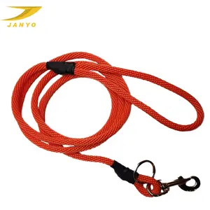 Supplier Wholesale Customized logo nylon Wear resistant and easy to clean dog leash