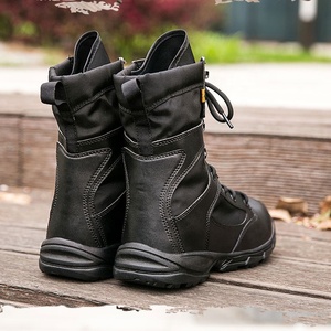 <span class=keywords><strong>Bottes</strong></span> tactiques super légères pour l'entraînement de randonnée en plein air Semelle extérieure en caoutchouc à fermeture éclair en <span class=keywords><strong>cuir</strong></span> <span class=keywords><strong>noir</strong></span> pour les saisons d'été et d'hiver - Product Image 5