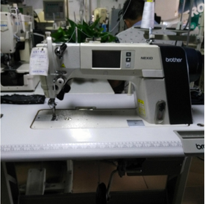 <span class=keywords><strong>Machine</strong></span> <span class=keywords><strong>à</strong></span> <span class=keywords><strong>coudre</strong></span> industrielle <span class=keywords><strong>à</strong></span> point droit électronique <span class=keywords><strong>à</strong></span> grande vitesse informatisée <span class=keywords><strong>Brother</strong></span> S-7300A Nexio d'occasion - Product Image 3