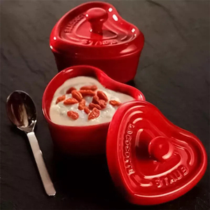 Mini casseroles en céramique, ustensiles de cuisine, en forme de cœur avec glaçage rouge - Product Image 1