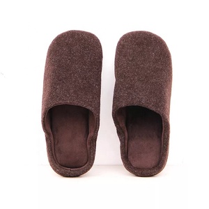 Pantoufle en <span class=keywords><strong>feutre</strong></span> d'hiver d'intérieur pour hommes et femmes avec <span class=keywords><strong>semelle</strong></span> souple - Product Image 5