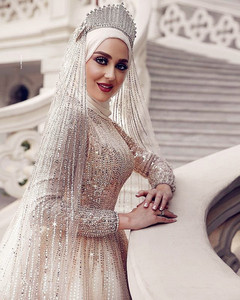 <span class=keywords><strong>Robe</strong></span> <span class=keywords><strong>de</strong></span> <span class=keywords><strong>mariée</strong></span> musulmane tendance, à paillettes, à manches longues, style <span class=keywords><strong>islamique</strong></span> moderne, <span class=keywords><strong>robe</strong></span> <span class=keywords><strong>de</strong></span> <span class=keywords><strong>mariée</strong></span> formelle à ligne A <span class=keywords><strong>avec</strong></span> <span class=keywords><strong>voile</strong></span> cathédrale - Product Image 4