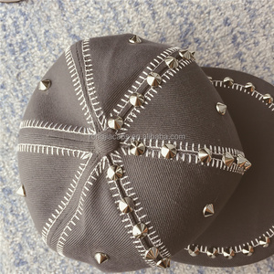 फैशन मेटल स्टड थोक फ्लैट ब्रिम कैप और टोपी - Product Image 3