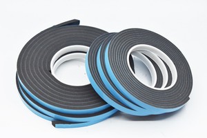 Cinta Espaciadora de Espuma de PVC Negra de Doble Cara, 1/8 pulg. de Grosor, Resistente al Agua, con Certificación ROHS, 1/2 pulg. x 150 pies, para Trabajos de Construcción, Activada por Agua, para <span class=keywords><strong>Walmart</strong></span> - Product Image 5