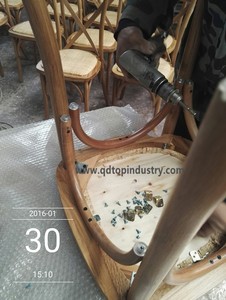 Ghế xếp chồng được bằng gỗ sồi nguyên khối kiểu lưng chữ thập - Product Image 6