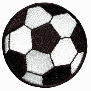 Patch de sport personnalisé en forme de ballon de football en plastique PU brodé à appliquer au fer pour chapeau et vêtements - Product Image 2