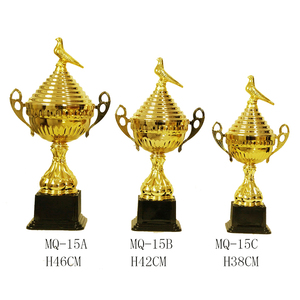 Podría ser al por mayor elegante fútbol trofeo de plástico taza - Product Image 4
