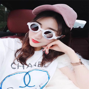 Unique Generous Oversized Sunglass Mujeres Round Frame Sunglass Letras en inglés Gafas de sol grabadas - Product Image 4