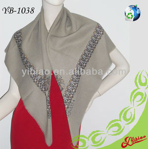 2016 <span class=keywords><strong>Carré</strong></span> d'impression De Polyester De Mode Écharpe À Franges Pour Chaque Saison - Product Image 2