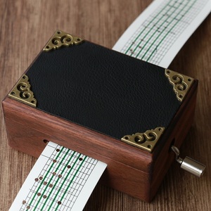 Pin Hoạt Động Hand Crank 30 Note Music Box Giấy Với Kim Loại Punch - Product Image 4