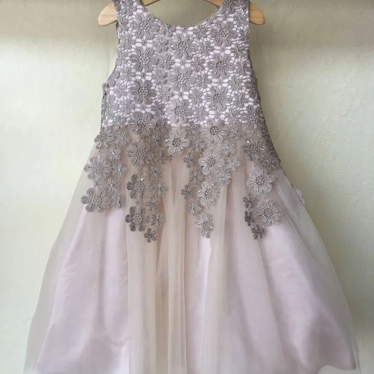 뜨거운 판매 제품 우크라이나 웨딩 서정적 스노우 퀸 드레스