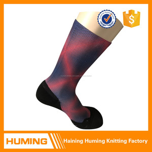 De alto rendimiento de lujo calcetines de compresión de amortiguación para terneros - Product Image 1