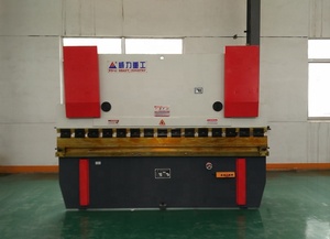 Máquina dobladora hidráulica <span class=keywords><strong>CNC</strong></span> o no, máquina plegadora hidráulica de prensa - Product Image 2