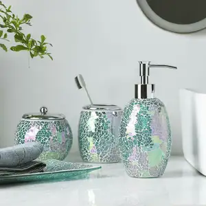 Yixin थोक आधुनिक ग्लास मोज़ेक स्नान सेट लोशन मशीन साबुन पकवान टूथब्रश पेस्ट धारक