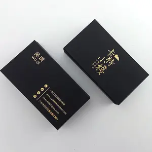 Cartões de visita dupla face estampados em folha de ouro preto fosco grosso