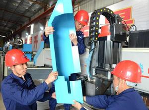 Kích Thước Nhỏ Kính CNC Làm Việc Máy Trung Tâm - Product Image 5