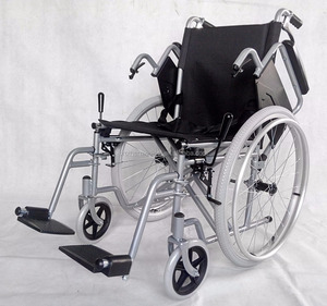 <span class=keywords><strong>Fauteuil</strong></span> <span class=keywords><strong>roulant</strong></span> pliable d'<span class=keywords><strong>occasion</strong></span>, pour usage <span class=keywords><strong>médical</strong></span> <span class=keywords><strong>médical</strong></span> - Product Image 3