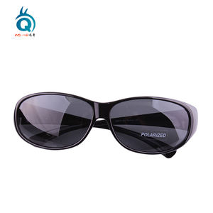 スポーツ用サングラスにフィットする偏光フィットオーバー処方メガネ - Product Image 6