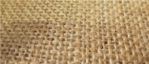 <span class=keywords><strong>Rouleau</strong></span> de tissu de <span class=keywords><strong>jute</strong></span> naturel 100% de densité 60x60, vente en gros, matériau de <span class=keywords><strong>jute</strong></span> utilisé pour les sacs à cordon, la couverture de livre - Product Image 3