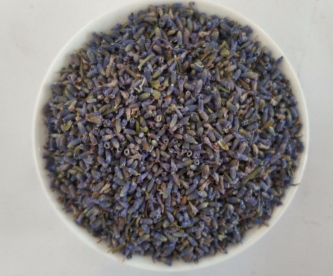 Dried organic lavender flower tea for sleeping