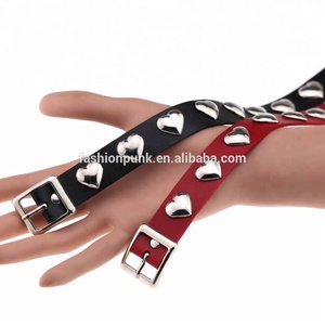 Amanti regali personalità rivetti cuore girocollo gotico Punk gioielli Harajuku Costume dichiarazione collana - Product Image 5