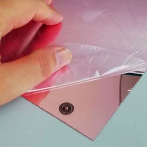 Feuille de <span class=keywords><strong>miroir</strong></span> acrylique autocollante / Feuille de <span class=keywords><strong>miroir</strong></span> acrylique argentée de 1 mm / Feuille de <span class=keywords><strong>miroir</strong></span> acrylique dorée - Product Image 6